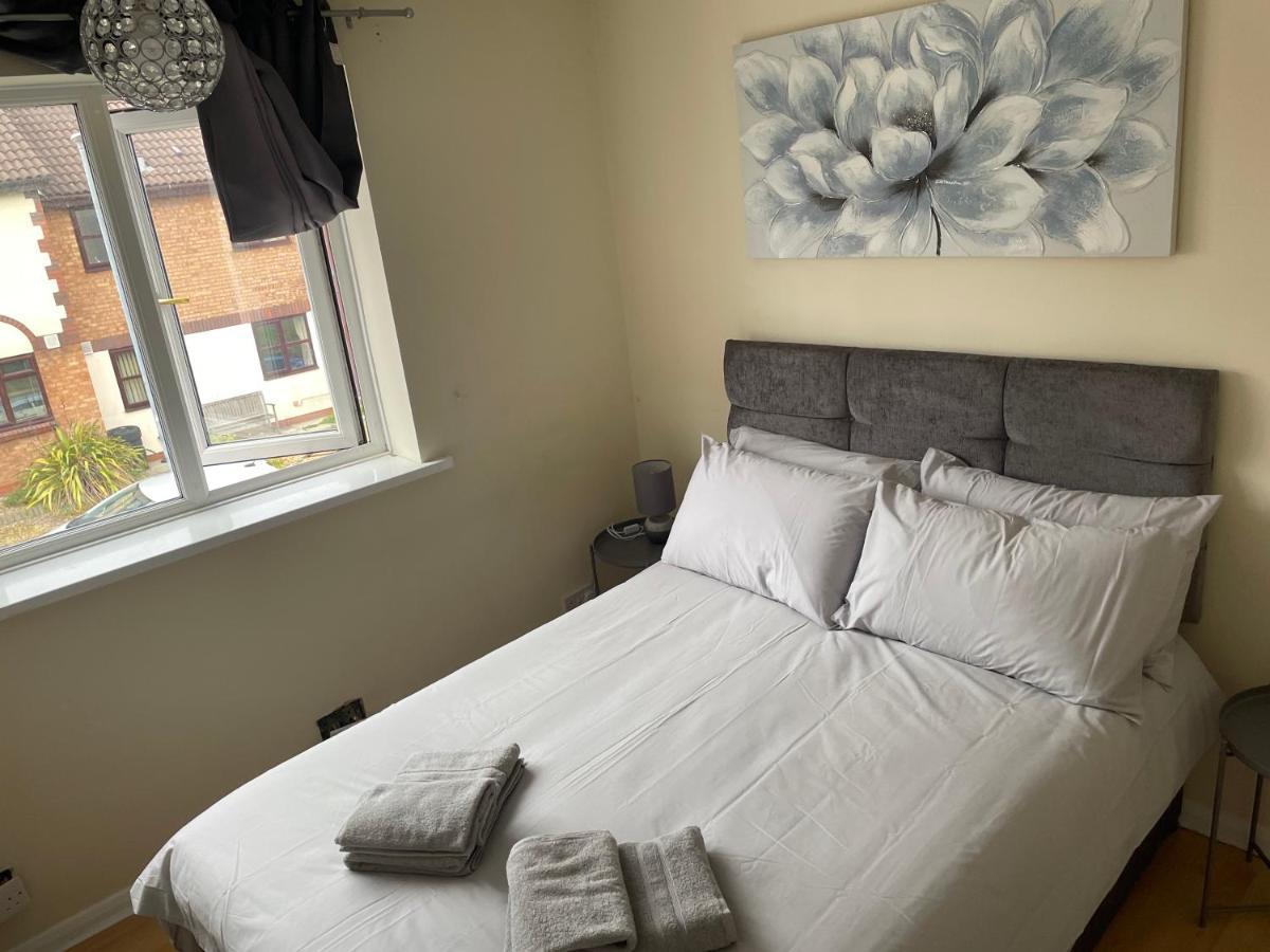 Rough Close The Swallows Popular Location 3 Bedroom House Free Wi-Fi And Sky Tv In All Rooms المظهر الخارجي الصورة
